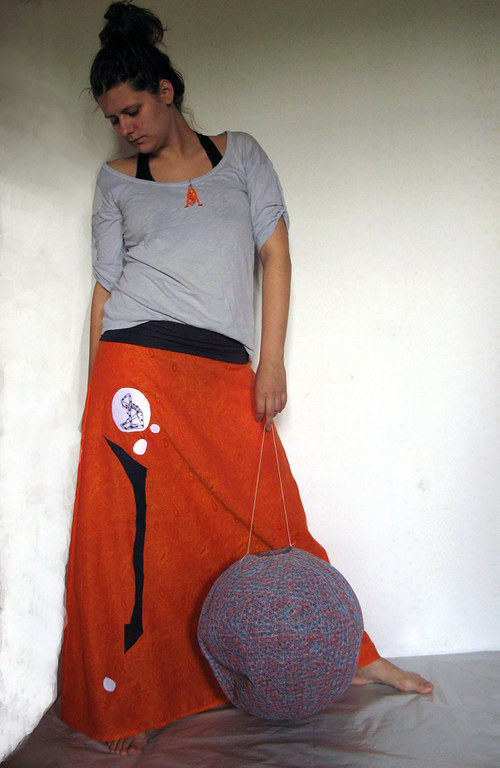Pohodlná oranžová sukně — foto 2