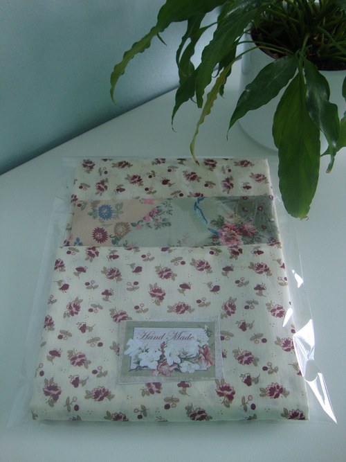 Sada ubrusů - falešný patchwork na kytičkách — foto 3