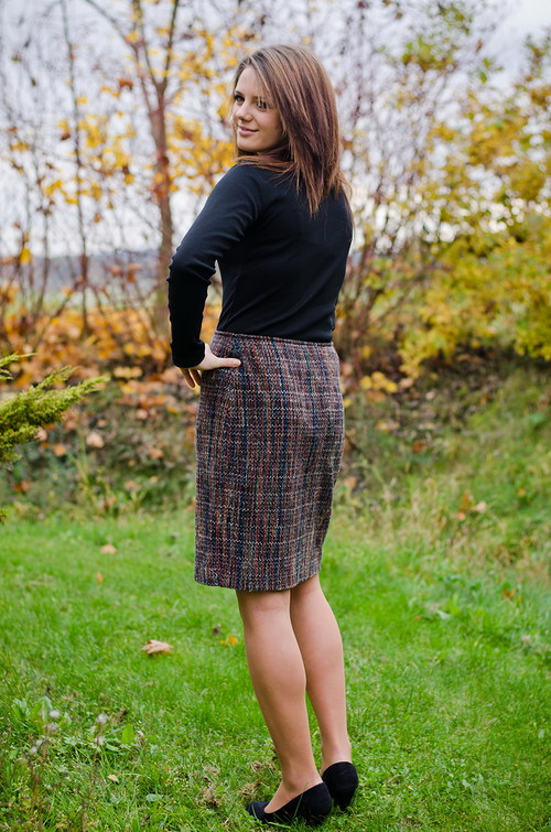 Pouzdrová sukně — foto 3