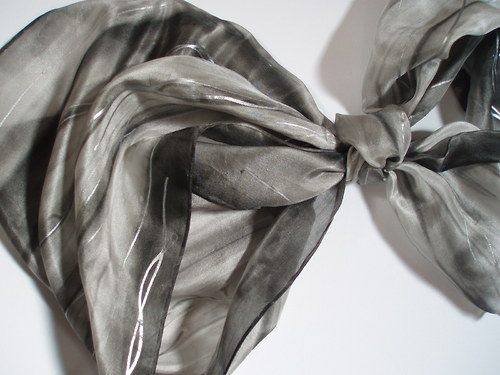 Hedvábná šála Saturn Grey 2 — foto 3