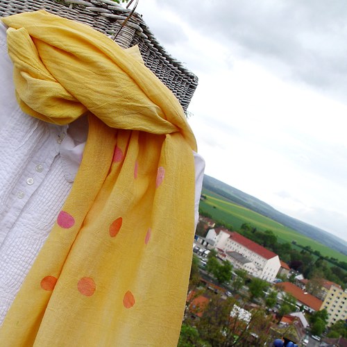 Kolekce PINTLICH- šála vanilková — foto 3