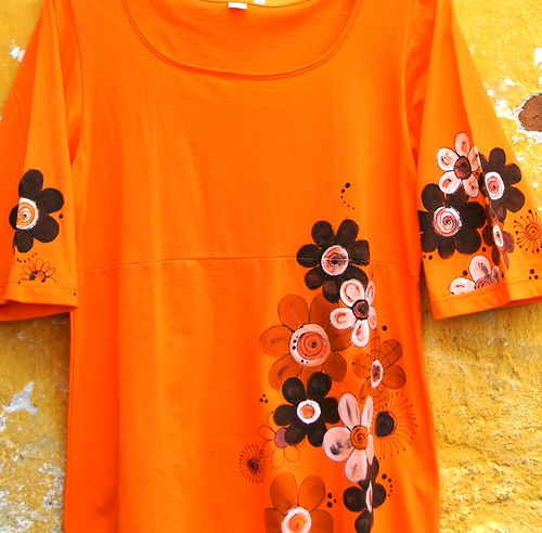 Oranžová tunika kytkatá — foto 2