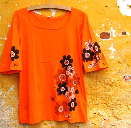 Oranžová tunika kytkatá — foto 5