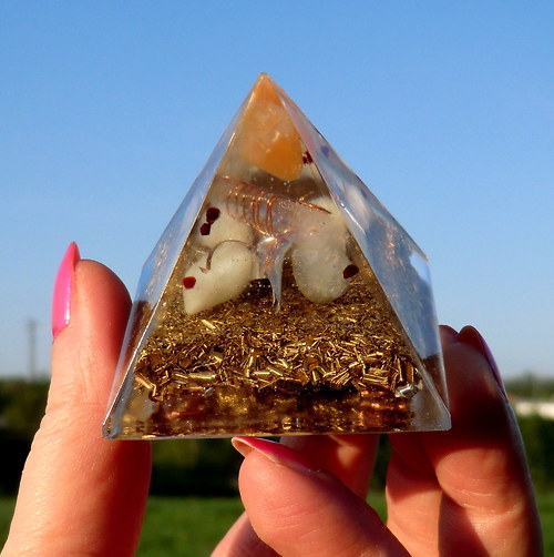 Orgonit Pyramida *OBJ* S karneolem — foto 6