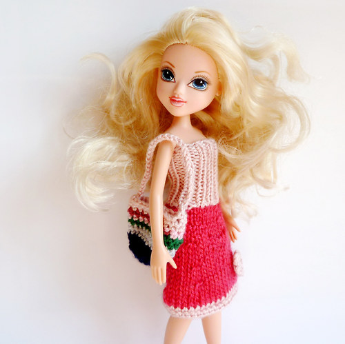 Pruhovaná kabelka pro Barbie — foto 4