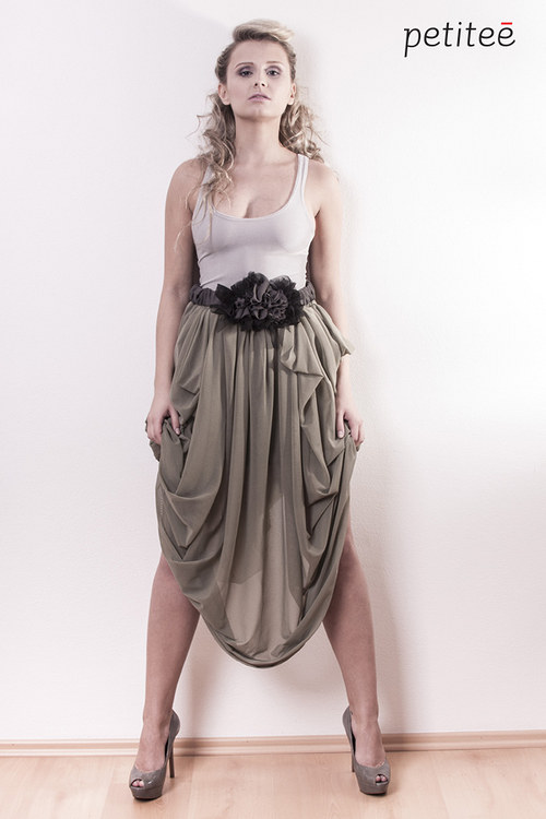 - SLEVA-/ 60% Spring 2013/ Khaki dlouhá sukně — foto 4