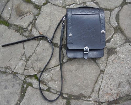 Černá kožená taška — foto 2