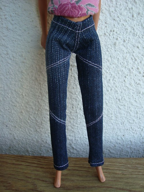 Úzké jeans s tunikou — foto 3
