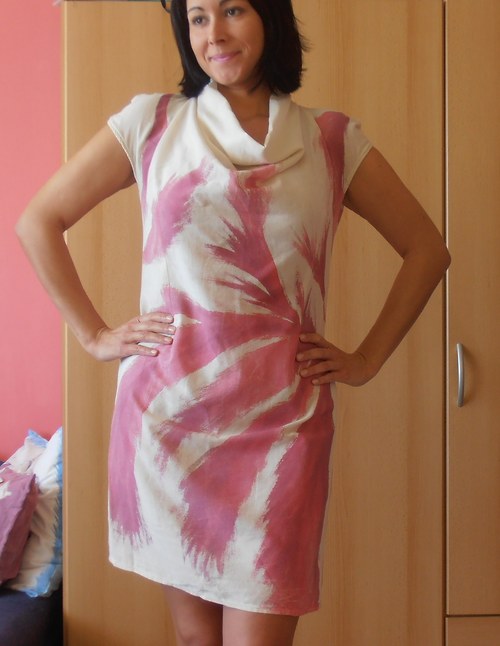 Úzké šaty — foto 3