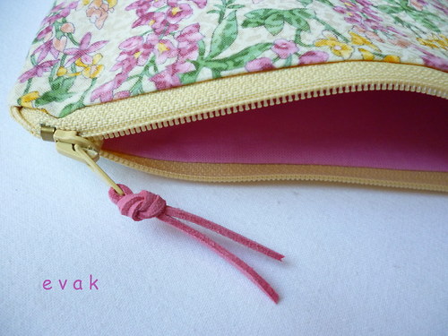 Kvítková No.2 - taštička — foto 4