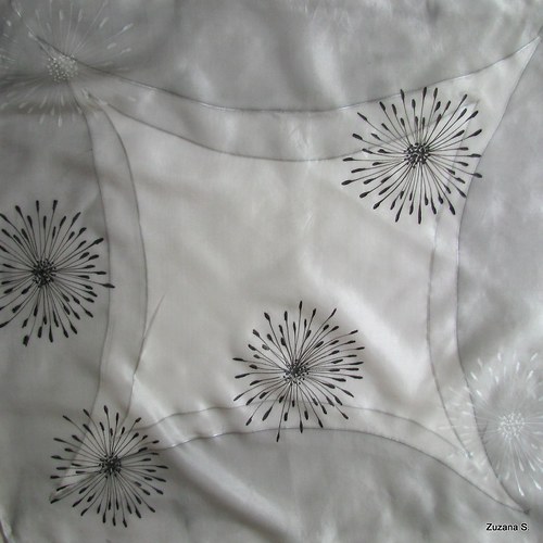 Šedý šátek 55x55cm — foto 4