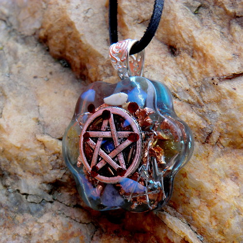 Orgonit * šperk * (K8) Měsíční Pentagram — foto 3