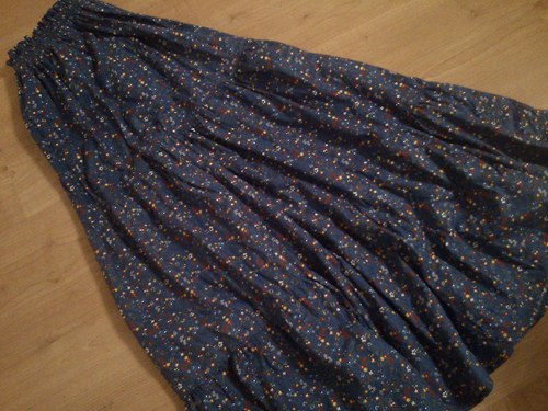 Sukýnka SLEVA 200,- z 599,-! — foto 2