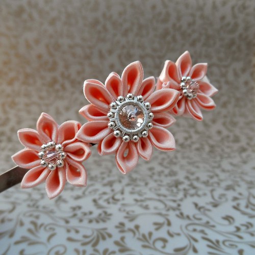 Kanzashi čelenka Salmon — foto 3