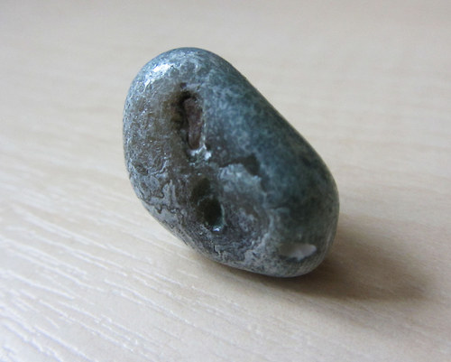 Kámen s dírkou - 1ks — foto 2