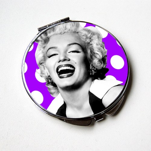 Zrcátko - Božská Marilyn — foto 2