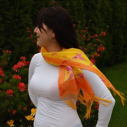 Hedvábná šála s třásněmi -Sluníčko — foto 4