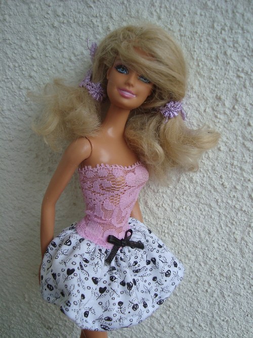 Šaty pro Barbie — foto 3