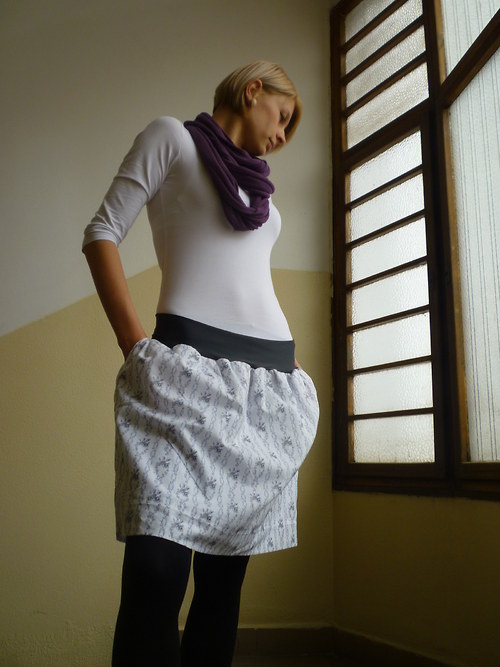 Bílo- šedá — foto 2