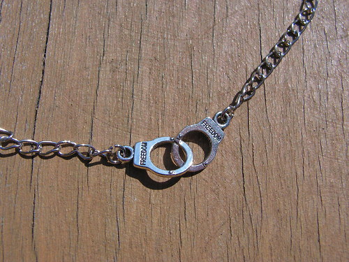 Freedom in Chains - Set — foto 3