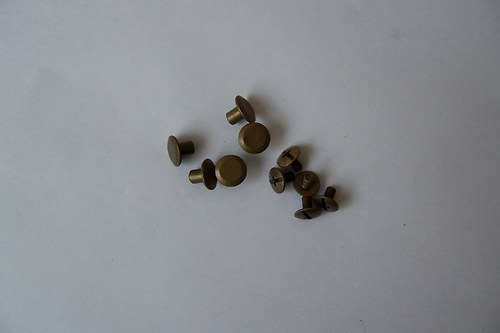 Šroubek opaskový staromosaz — foto 2