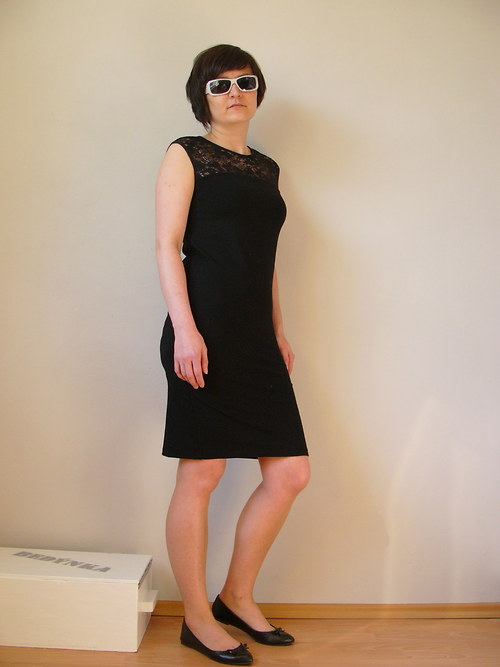 Černé šaty — foto 3