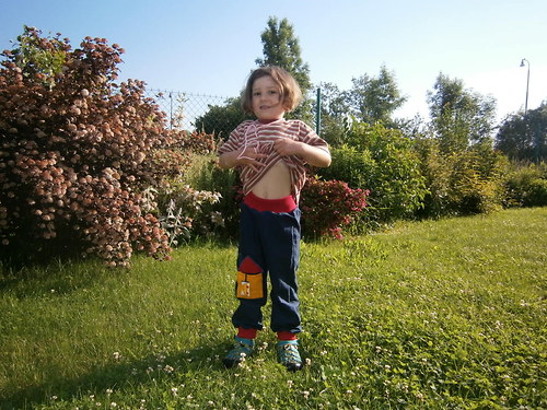 Autíčkové kalhoty s hračkou — foto 3