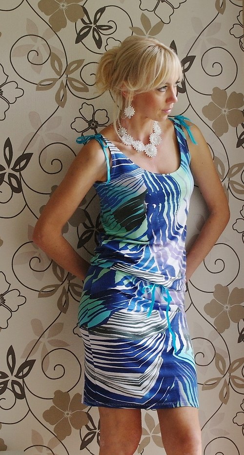 Šaty — foto 2