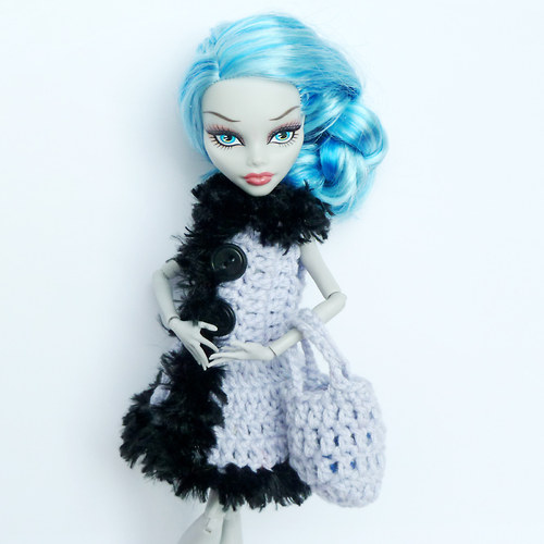 Šedá kabelka pro Barbie — foto 6