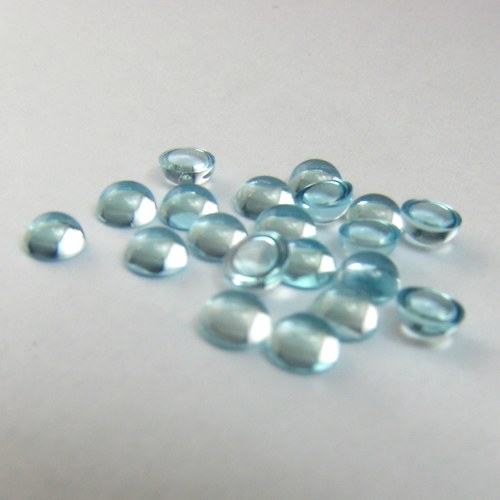 Nebesky modrý topaz - kabošon 4mm — foto 3