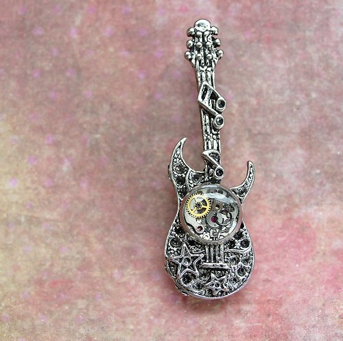 Steampunková kytara — foto 2