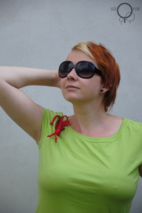 Zářivě zelené triko, vel S — foto 3
