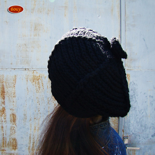 Háčkovaný teplý baret - black — foto 6