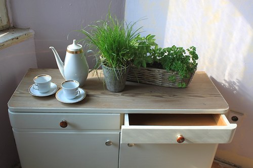 Skříňka po babičce — foto 2