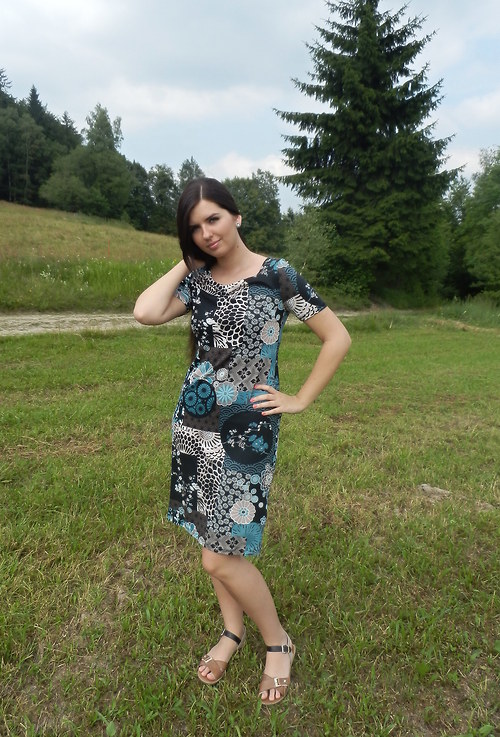 Šaty tyrkysovo-černé — foto 2