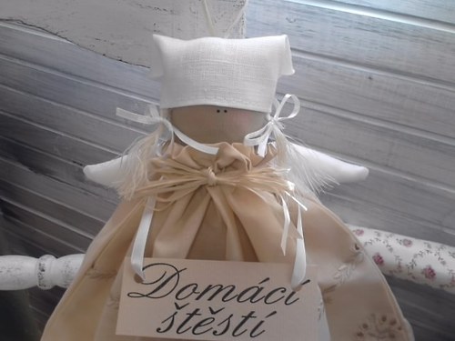 Domácí štěstí s vyšívanými šatkami — foto 2