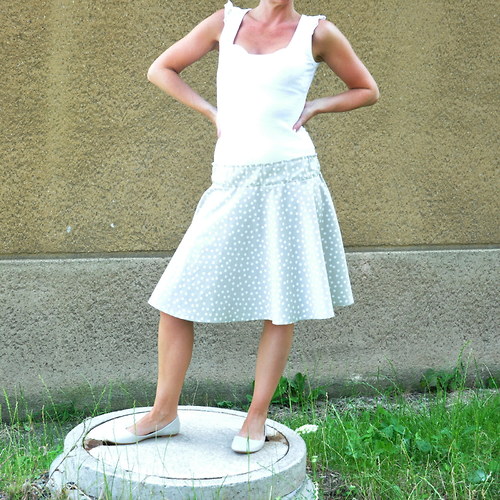 Puntíky v béžové — foto 2