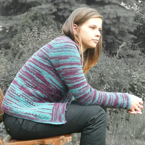 Barevný svetro-kabátek — foto 2