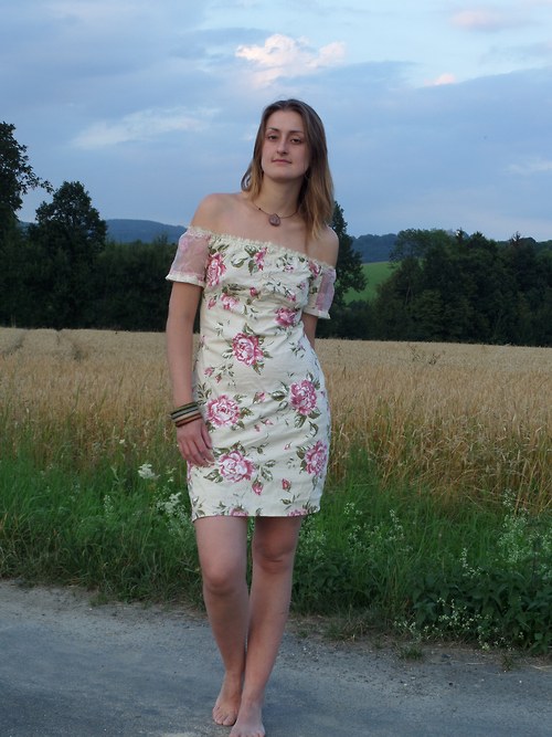 Šatičky pro Růženku — foto 2