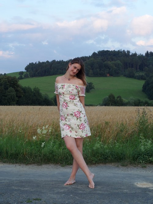 Šatičky pro Růženku — foto 5