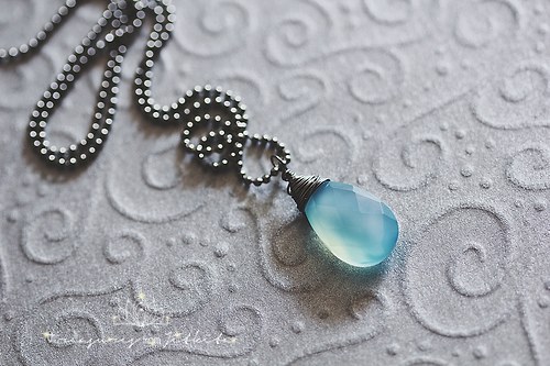Náhrdelník s chalcedonem víly Gajeel — foto 3