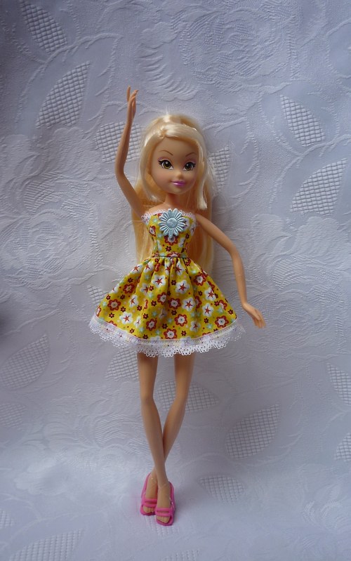 Krátké šaty pro Winx — foto 2
