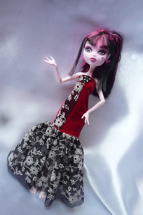 Krajkové na ples pro Monster High — foto 4