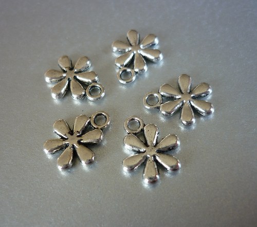 P5 / kytička / 13x11x2mm / 5ks — foto 3