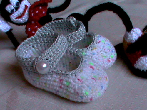 Sandálky-s perlovým knoflíkem — foto 3
