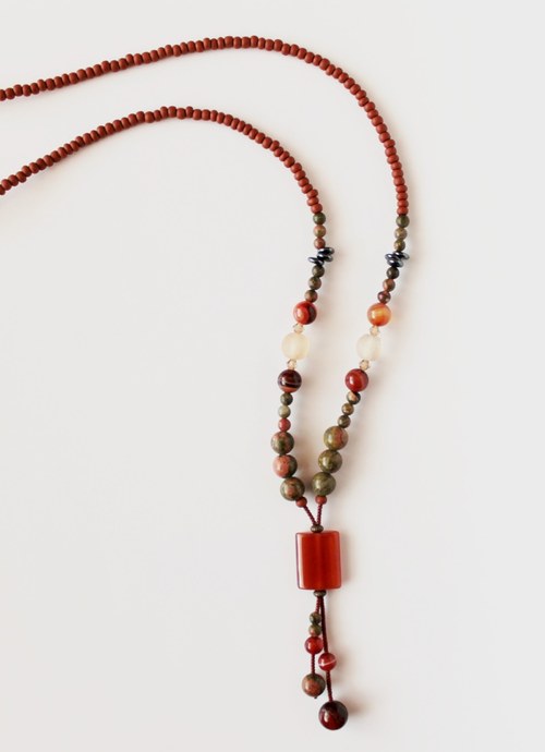 Dlouhý náhrdelník se sardonyxem — foto 4