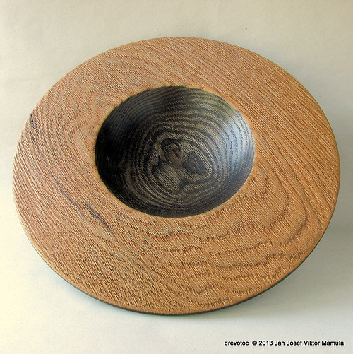SATURN dřevěný talíř — foto 2
