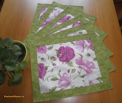 Vlčí máky na prostírání — foto 3