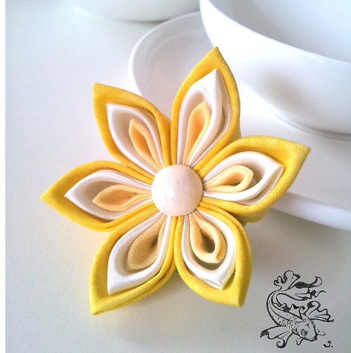Brož kanzashi IERO — foto 2