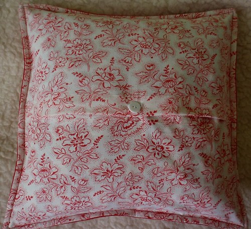 Povlak / polštář červeno-bílý - patchwork. — foto 3